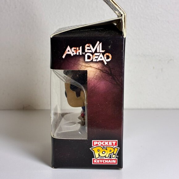 Funko Hot Topic Exclusive Pocket Pop Keychain ASH VS EVIL DEAD - Picture 4 of 5